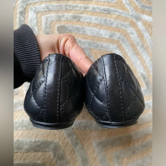 Preloved Tory Burch Kaitlyn black quilted good cap toe ballet flats size 5 - Picture 13 of 16